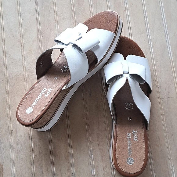 New Remonte Jerilyn Stylish Leather Bow Detail Plateform Slip-In Sandals Slides - Picture 2 of 14